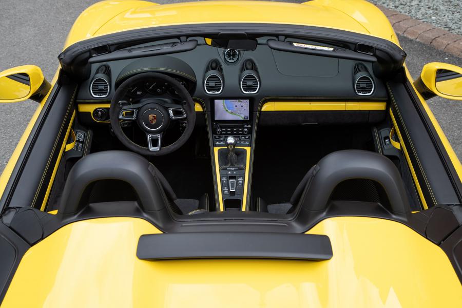 Интерьер Porsche 718 Spyder (982) 2019 года  (WW) (фото 207 из 318)